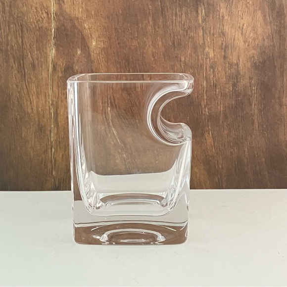 CORKCICLE Cigar Glass Handcrafted Whiskey Glass with Built-in Cigar Holder - Picture 1 of 15